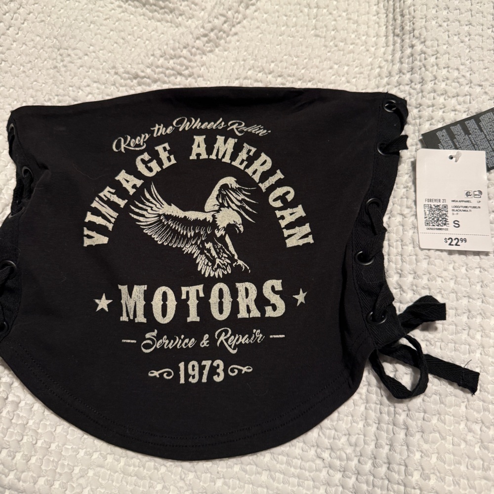 Forever 21 Black Graphic Lace-Up Shoulder Crop Top